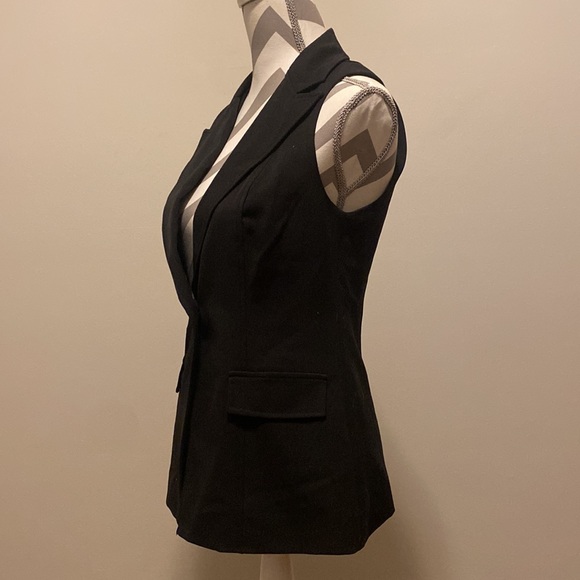 Forever21 Black Long Vest - Picture 3 of 6